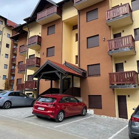 Apartmán Pinewood Nest Luxe Spa&view *