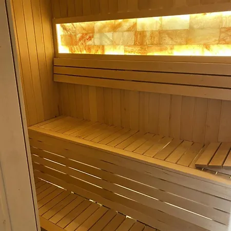 Pinewood Nest Luxe Spa&view