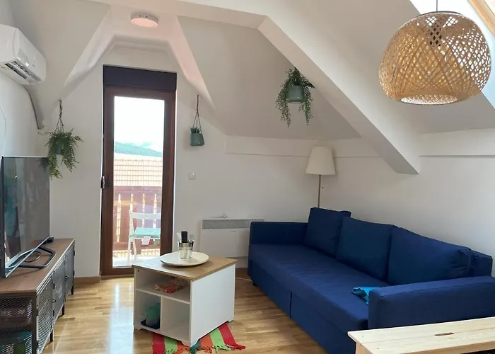 Apartman Pinewood Nest Luxe Spa&view