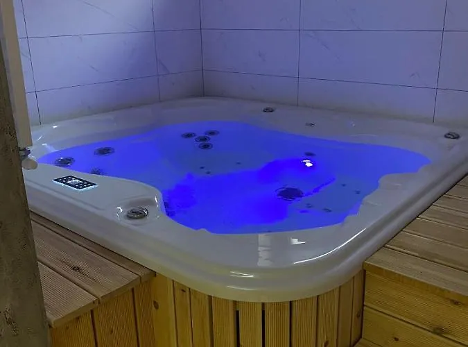 Apartman Pinewood Nest Luxe Spa&view